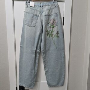 Zara Mini Barrell Leg Jeans with Floral Pocket Embroidery - Size 36 US 4